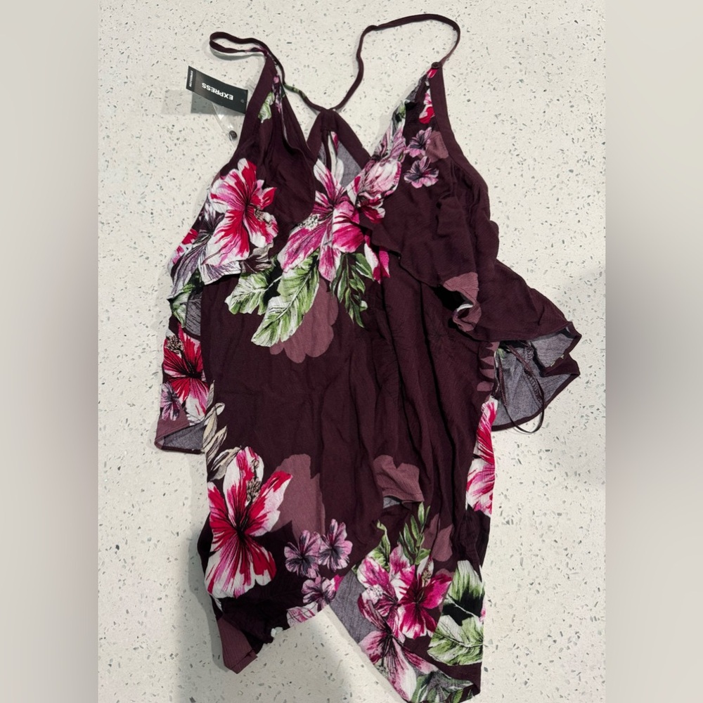 Express, cut out shoulder - Hawaiian print shirt.